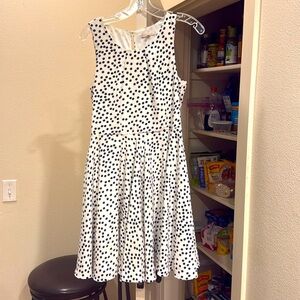 Pretty polka dot dress with flowy bottom
